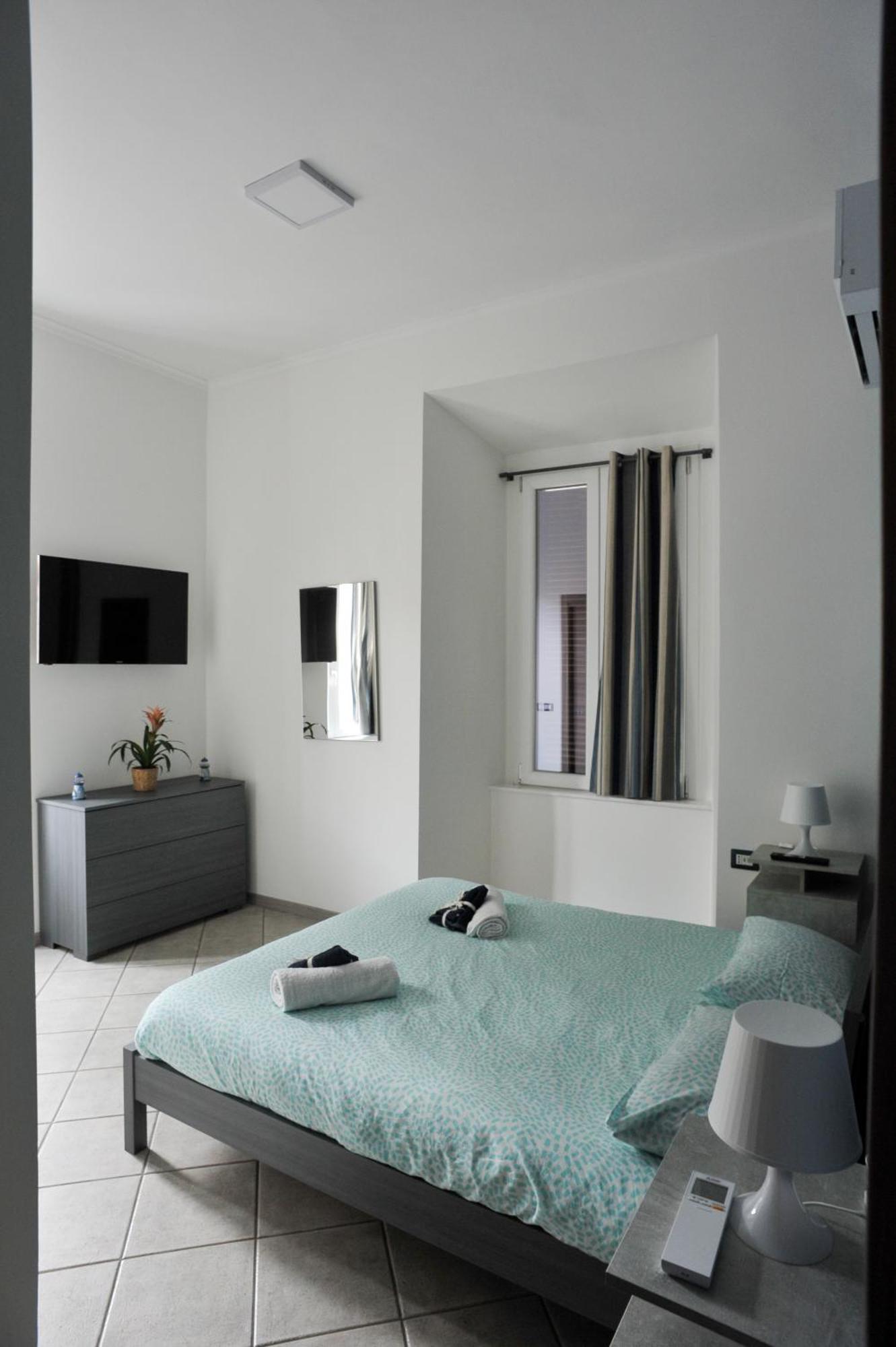 In Center Apartaments Salerno Exterior photo